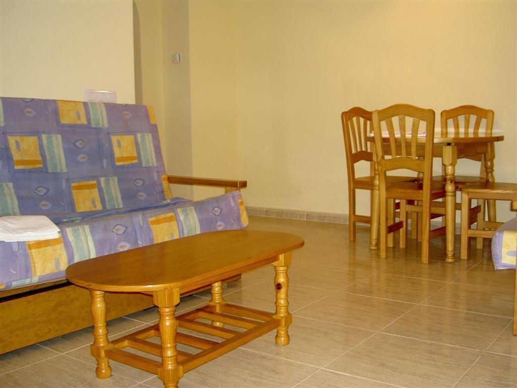Apartamentos Turisticos Puerto Tomas Maestre La Manga del Mar Menor Pokój zdjęcie